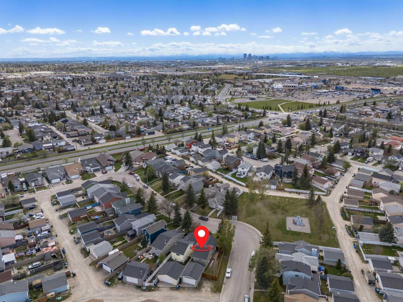 18 Martinview Crescent NE