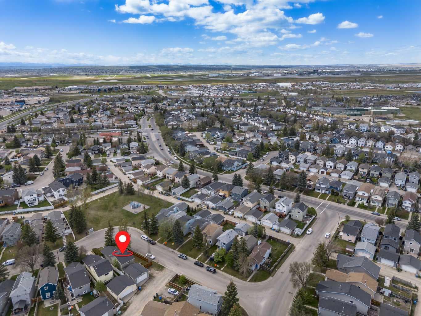18 Martinview Crescent NE