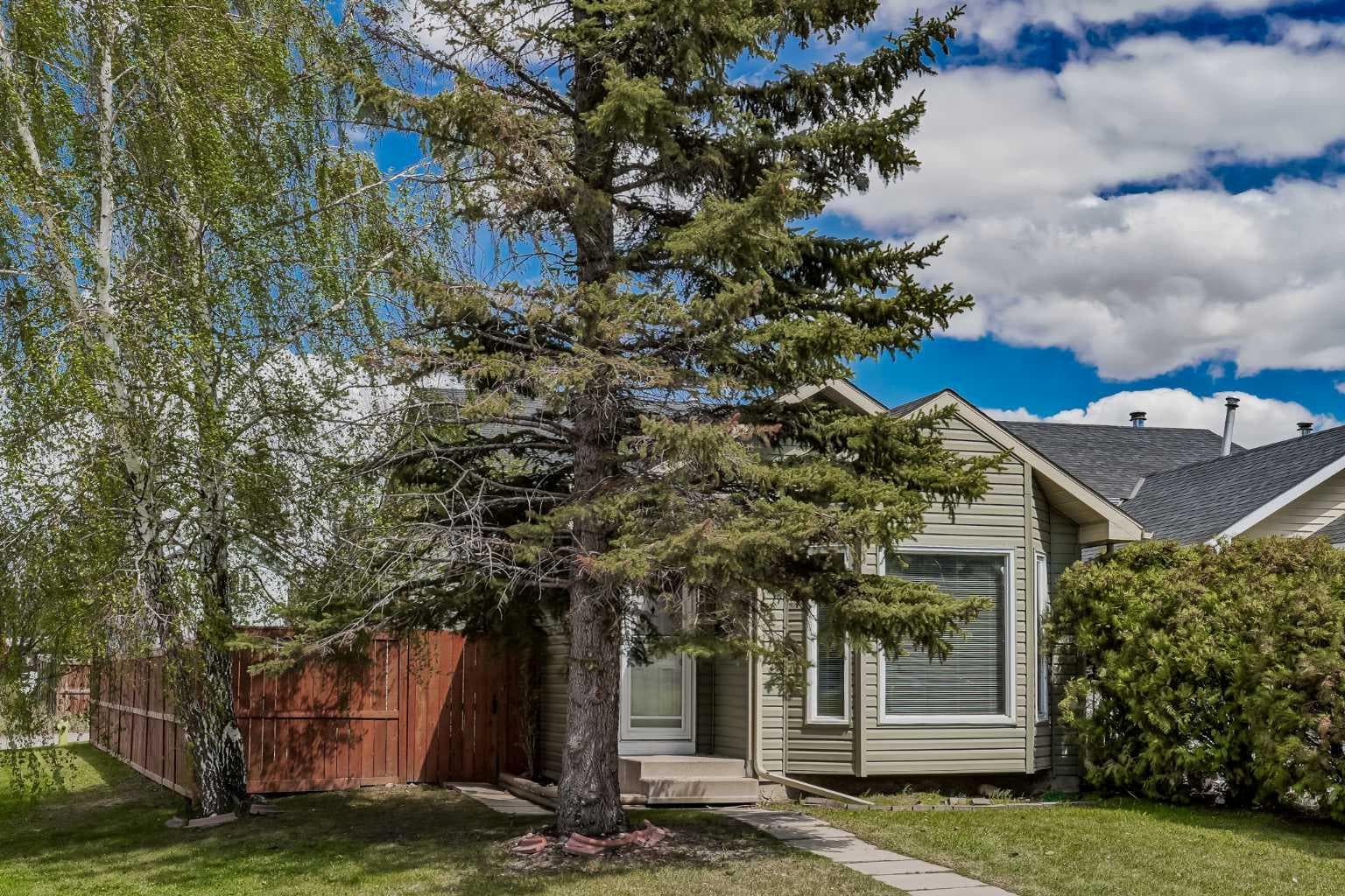 18 Martinview Crescent NE