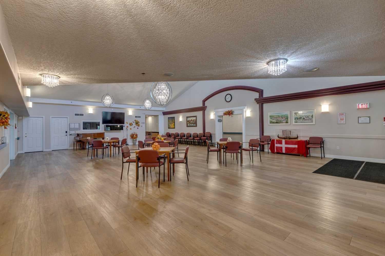 1118, 1818 Simcoe Boulevard SW