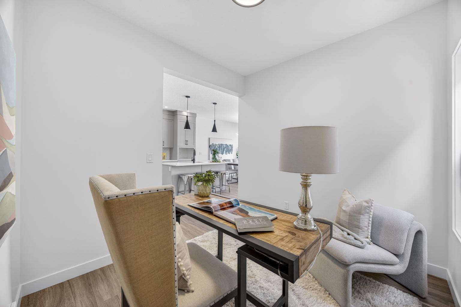 1090 Bayview Crescent 