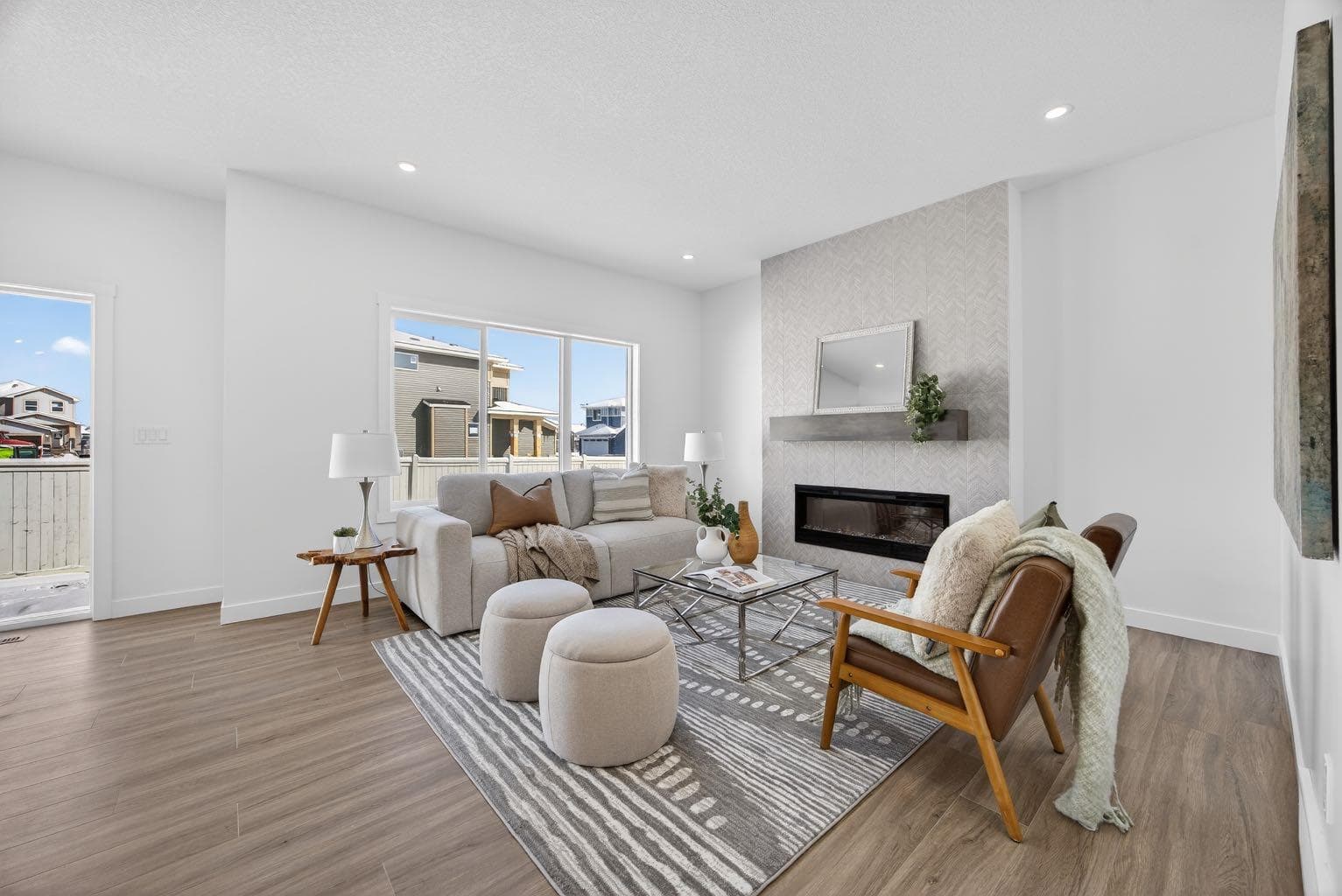 1090 Bayview Crescent 