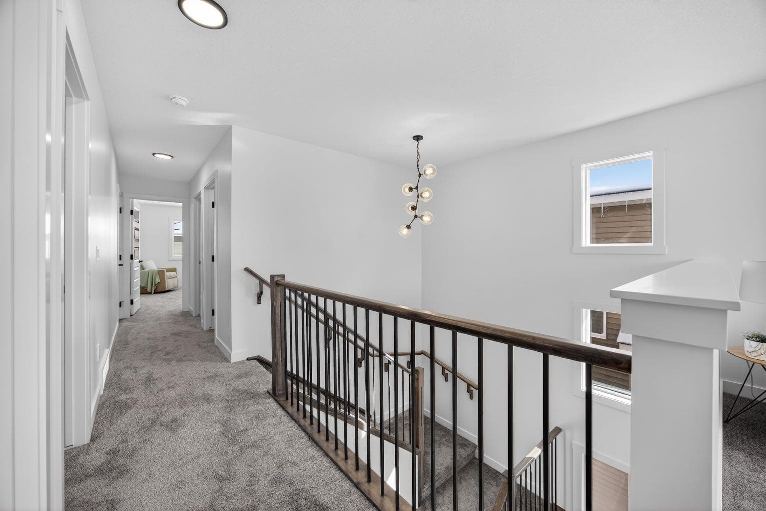 1090 Bayview Crescent 