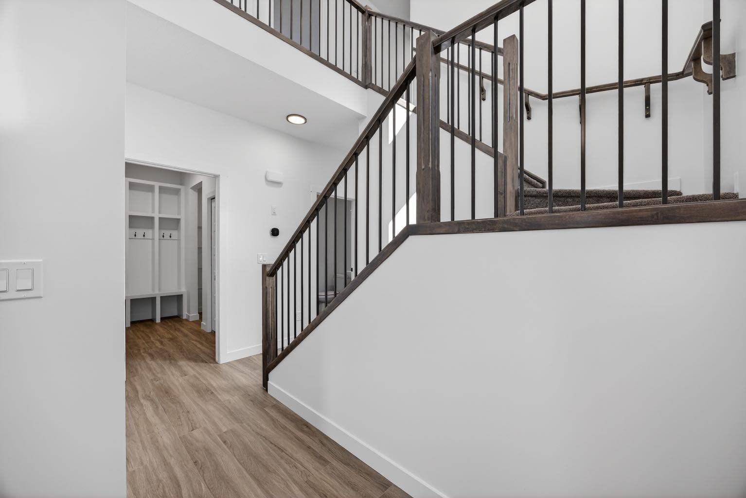 1090 Bayview Crescent 