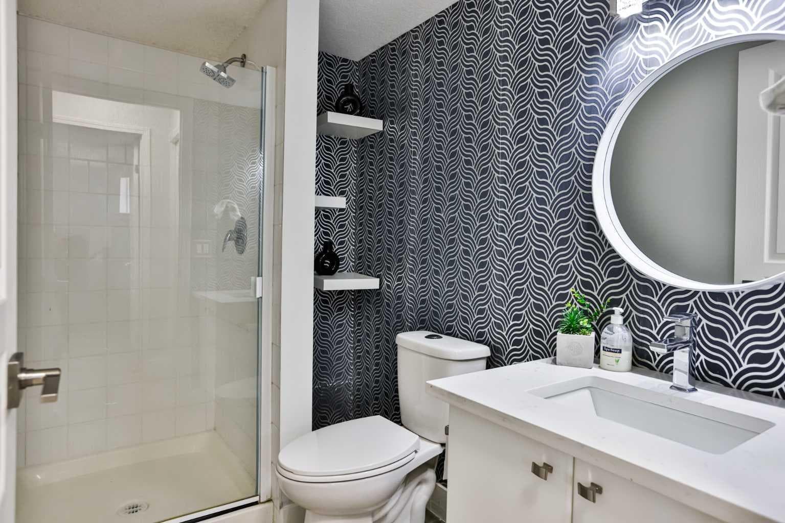 211, 5115 Richard Road SW