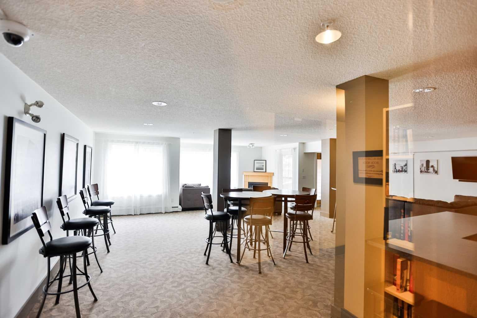 211, 5115 Richard Road SW
