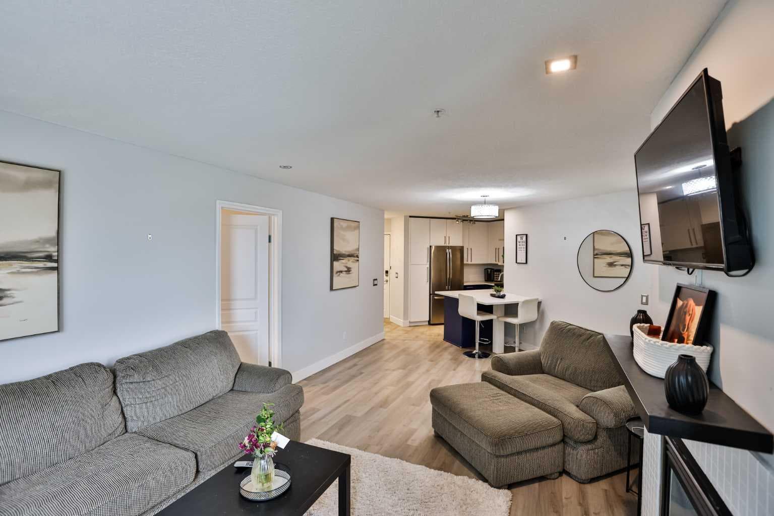 211, 5115 Richard Road SW