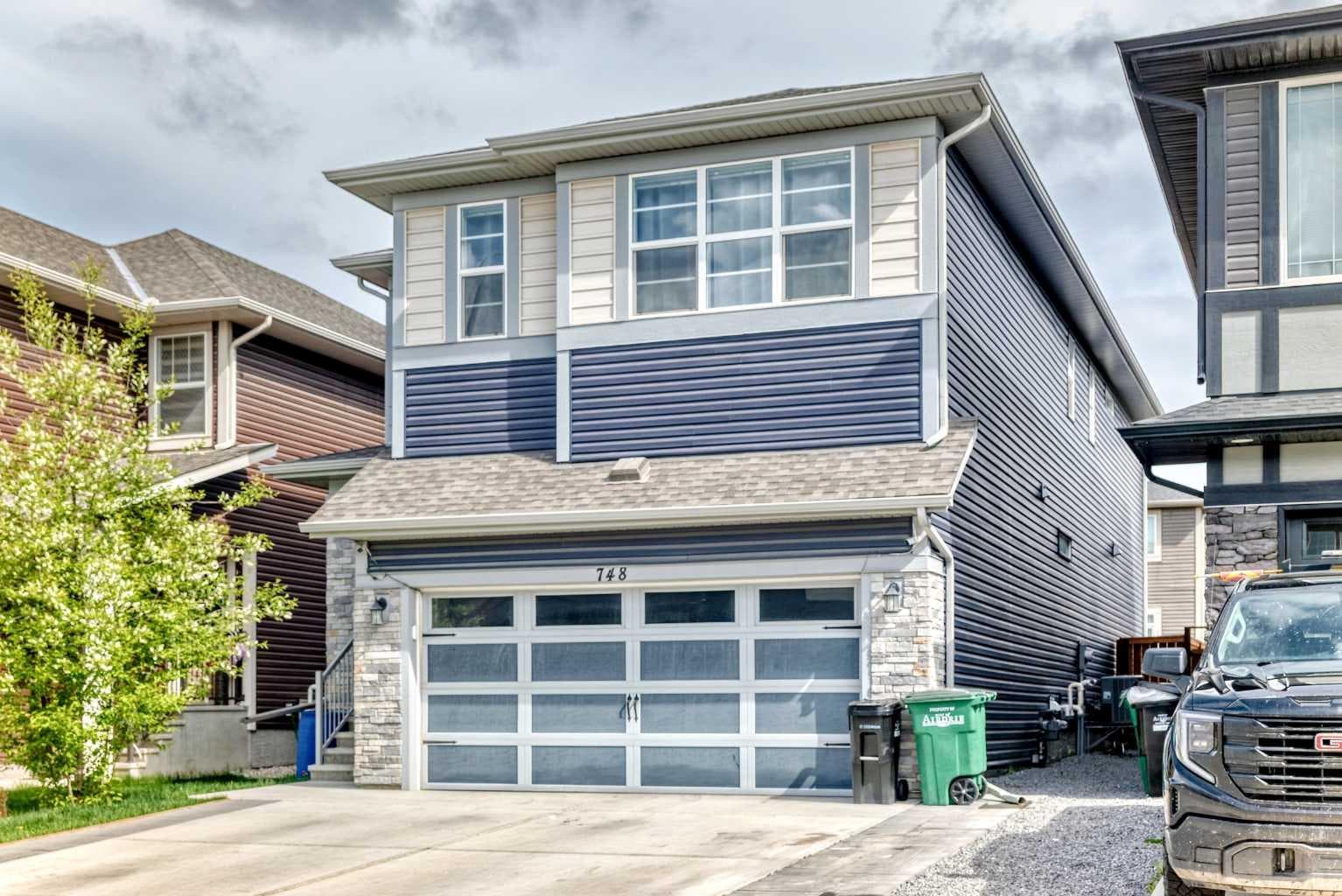 748 Midtown Drive SW
