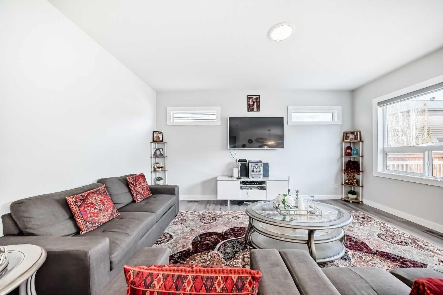 748 Midtown Drive SW