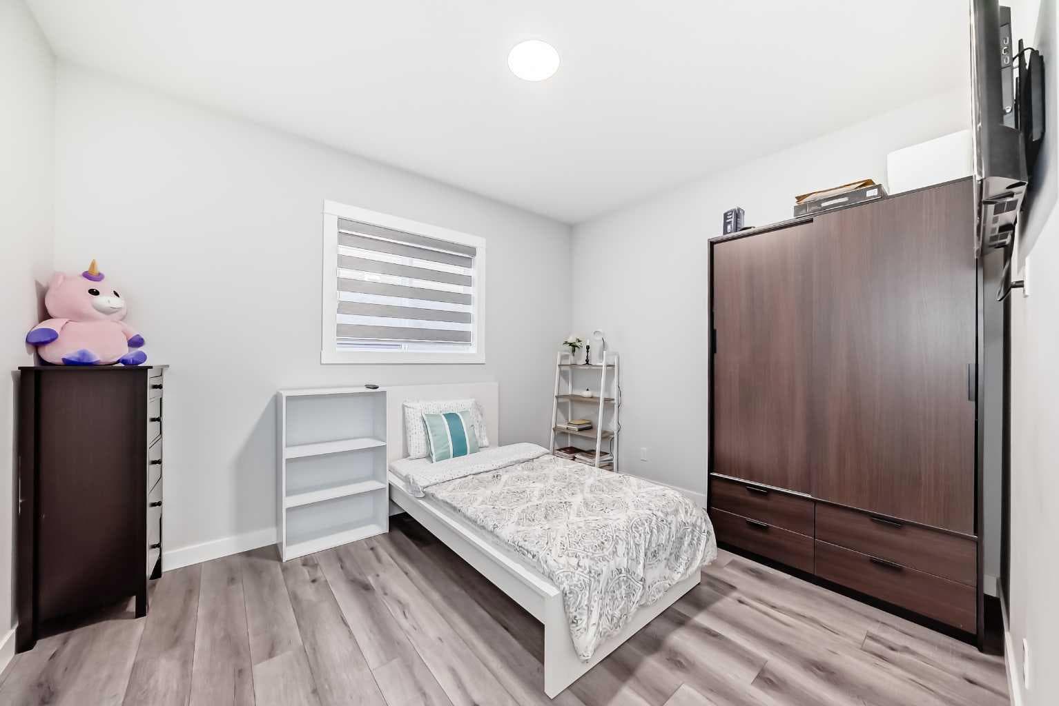 748 Midtown Drive SW