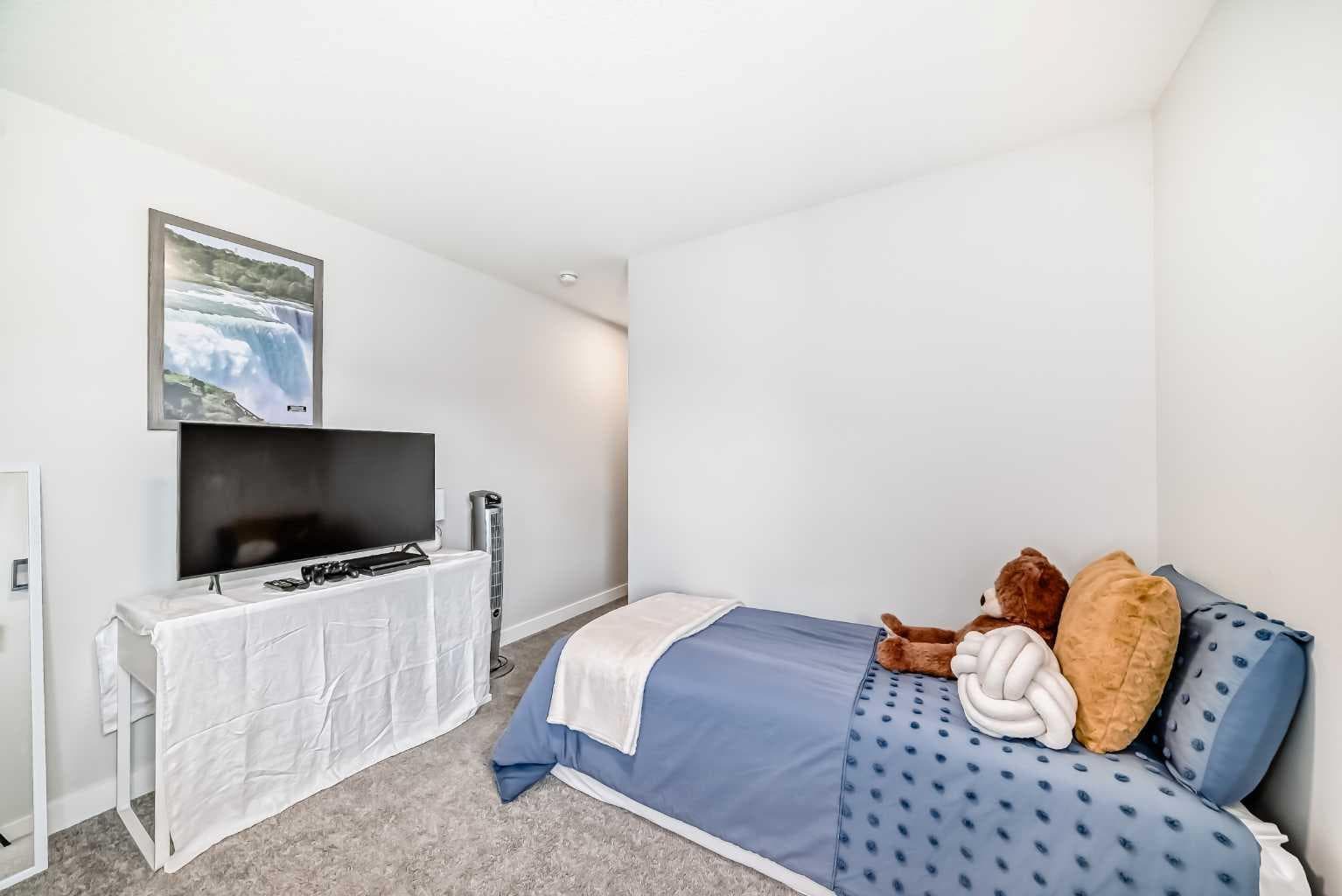 748 Midtown Drive SW
