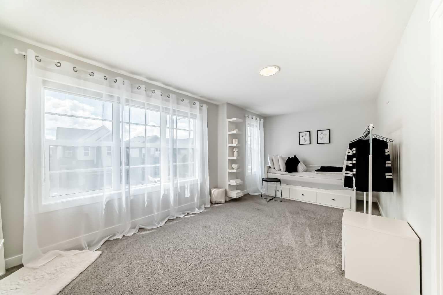 748 Midtown Drive SW
