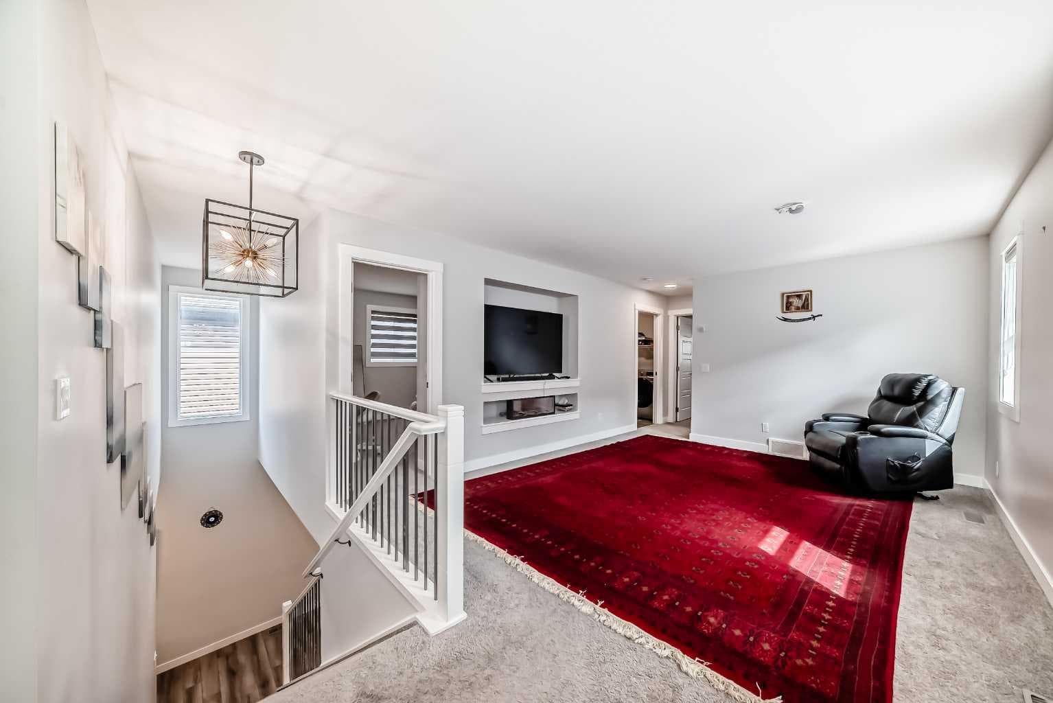 748 Midtown Drive SW