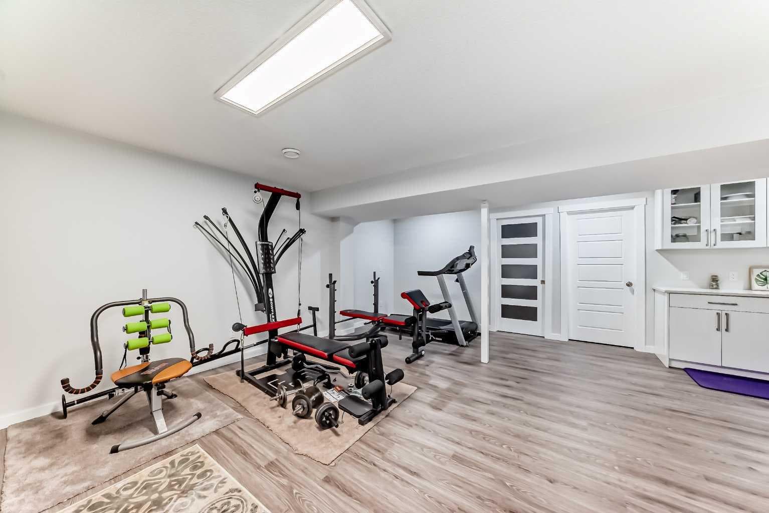748 Midtown Drive SW
