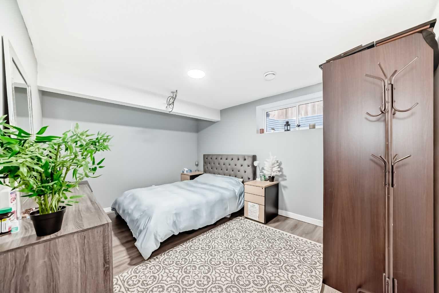 748 Midtown Drive SW