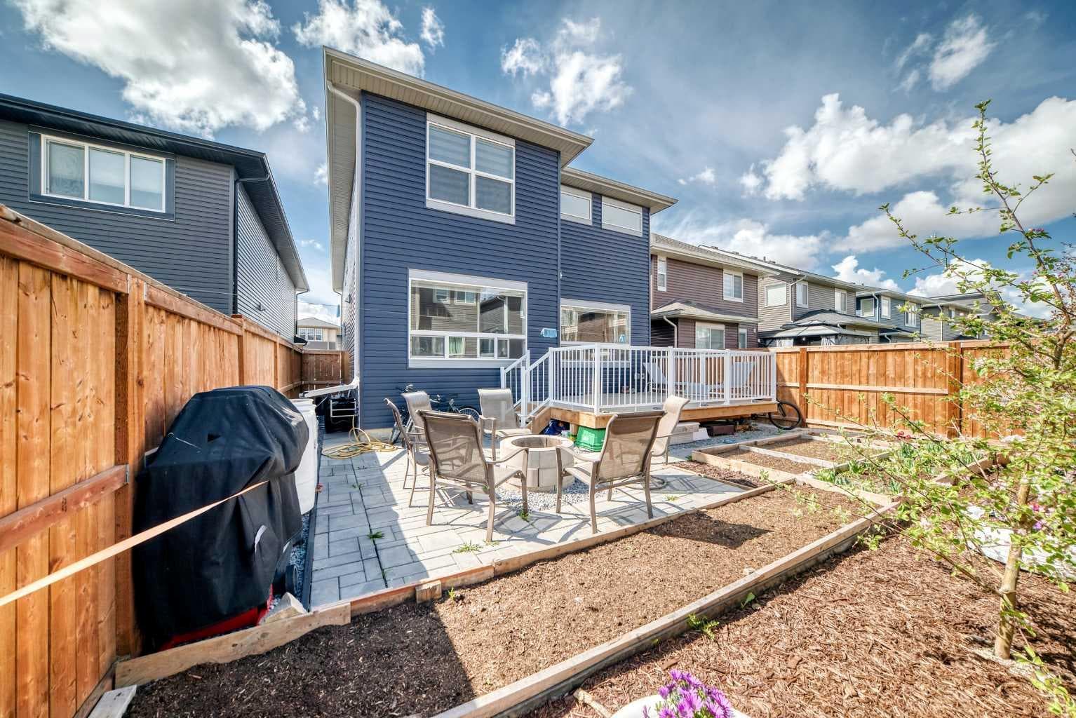 748 Midtown Drive SW