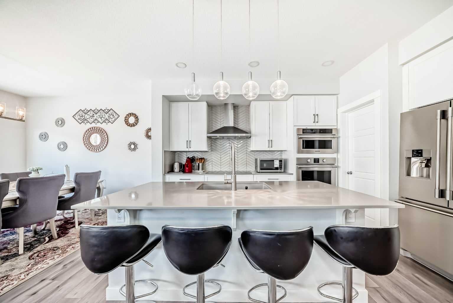 748 Midtown Drive SW