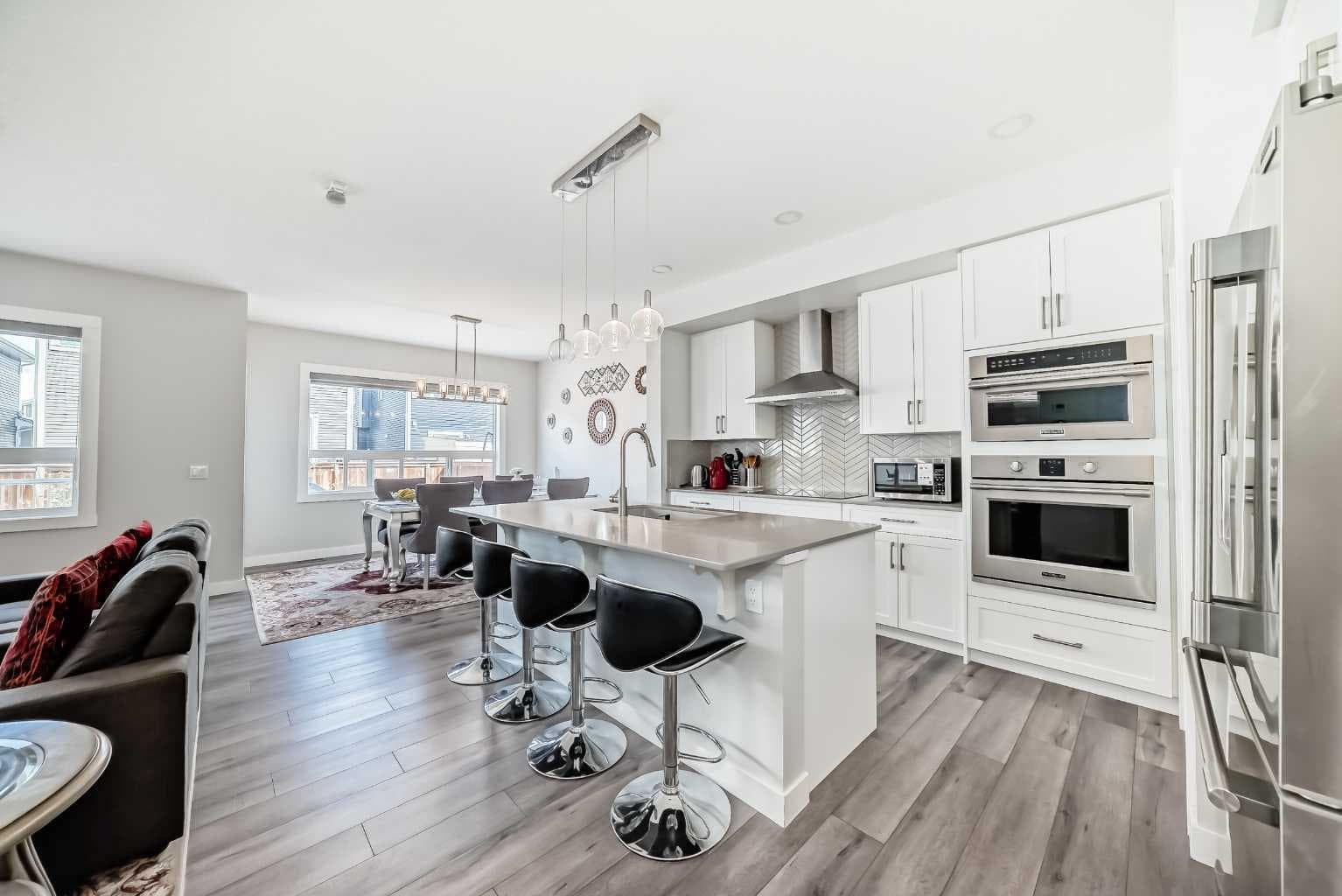 748 Midtown Drive SW