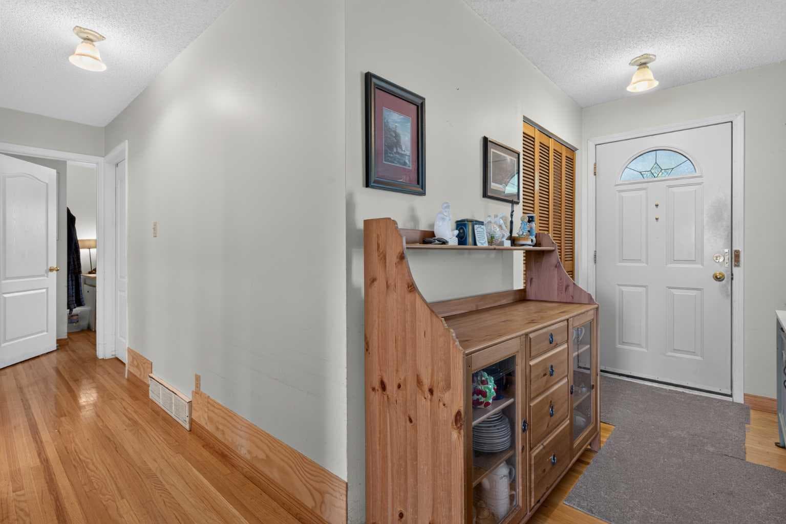 39 Hillgrove Crescent SW