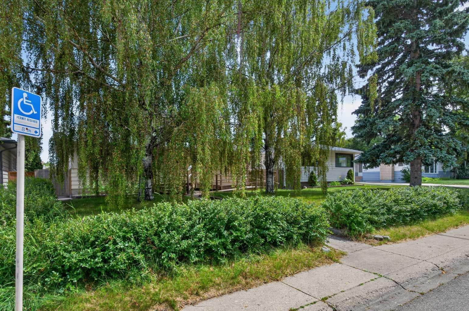 39 Hillgrove Crescent SW