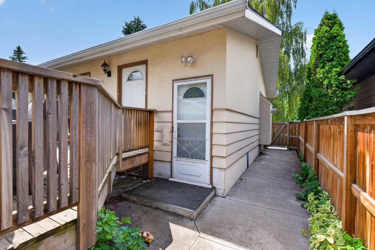 39 Hillgrove Crescent SW