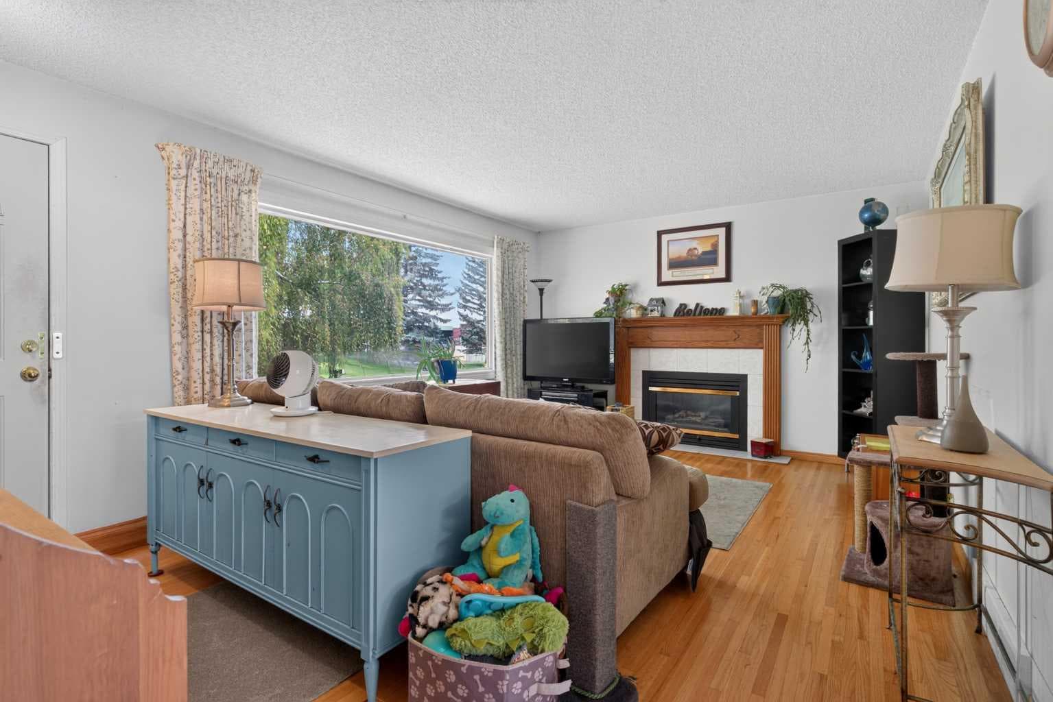39 Hillgrove Crescent SW