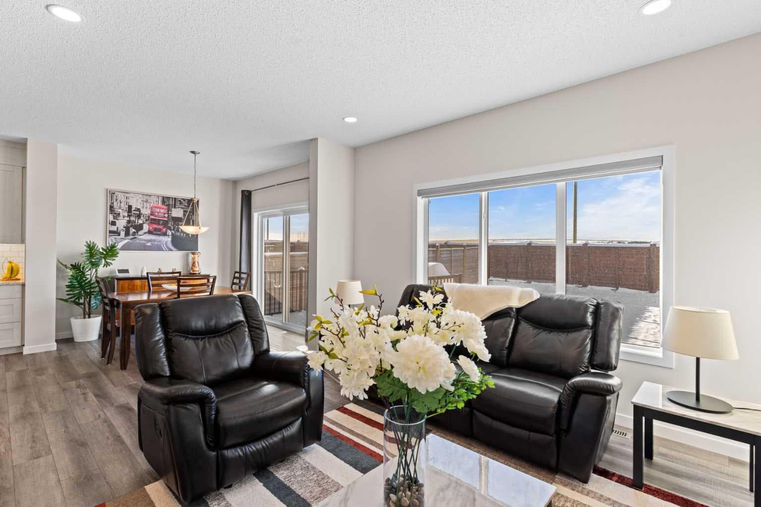 492 Chinook Gate Square SW