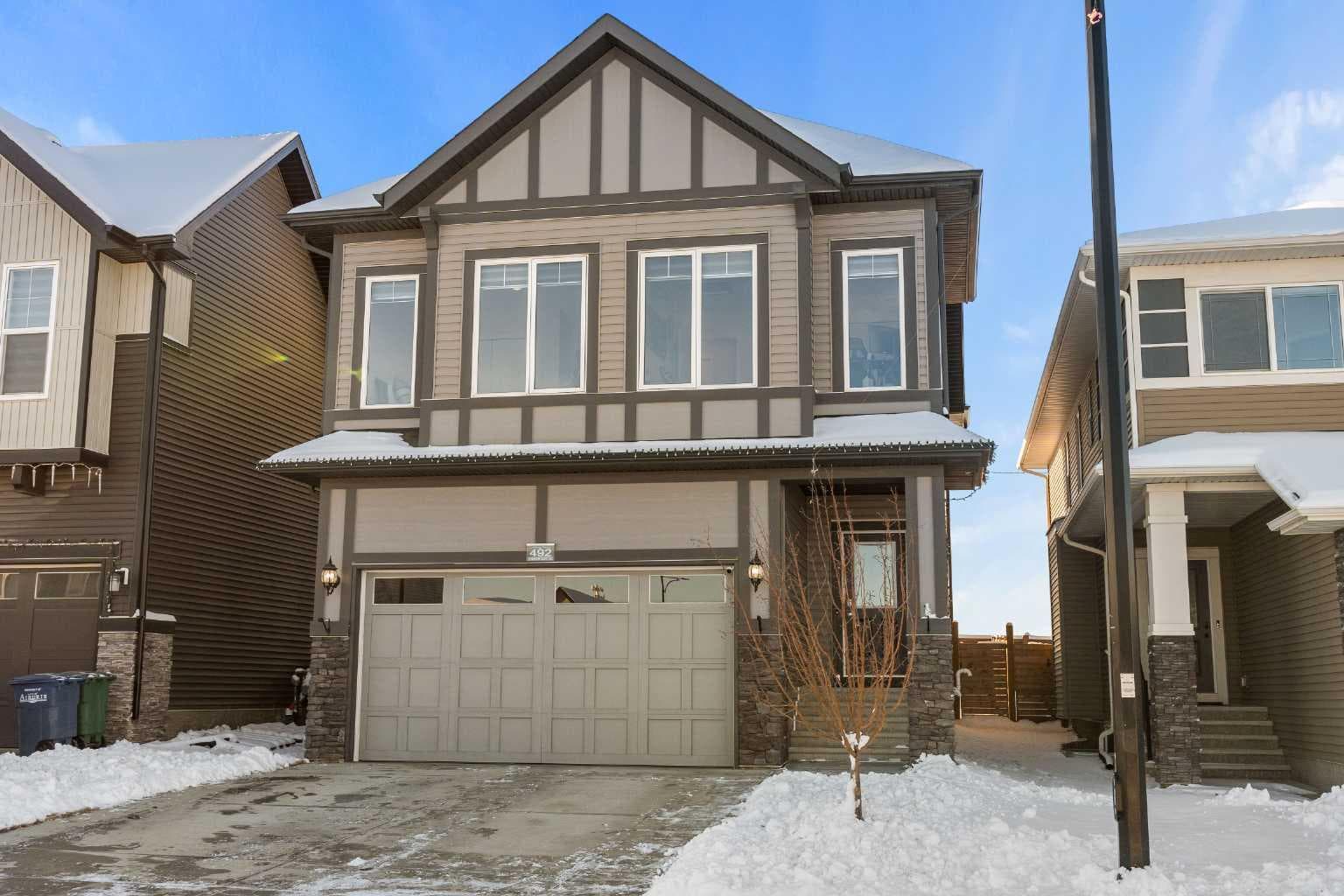 492 Chinook Gate Square SW