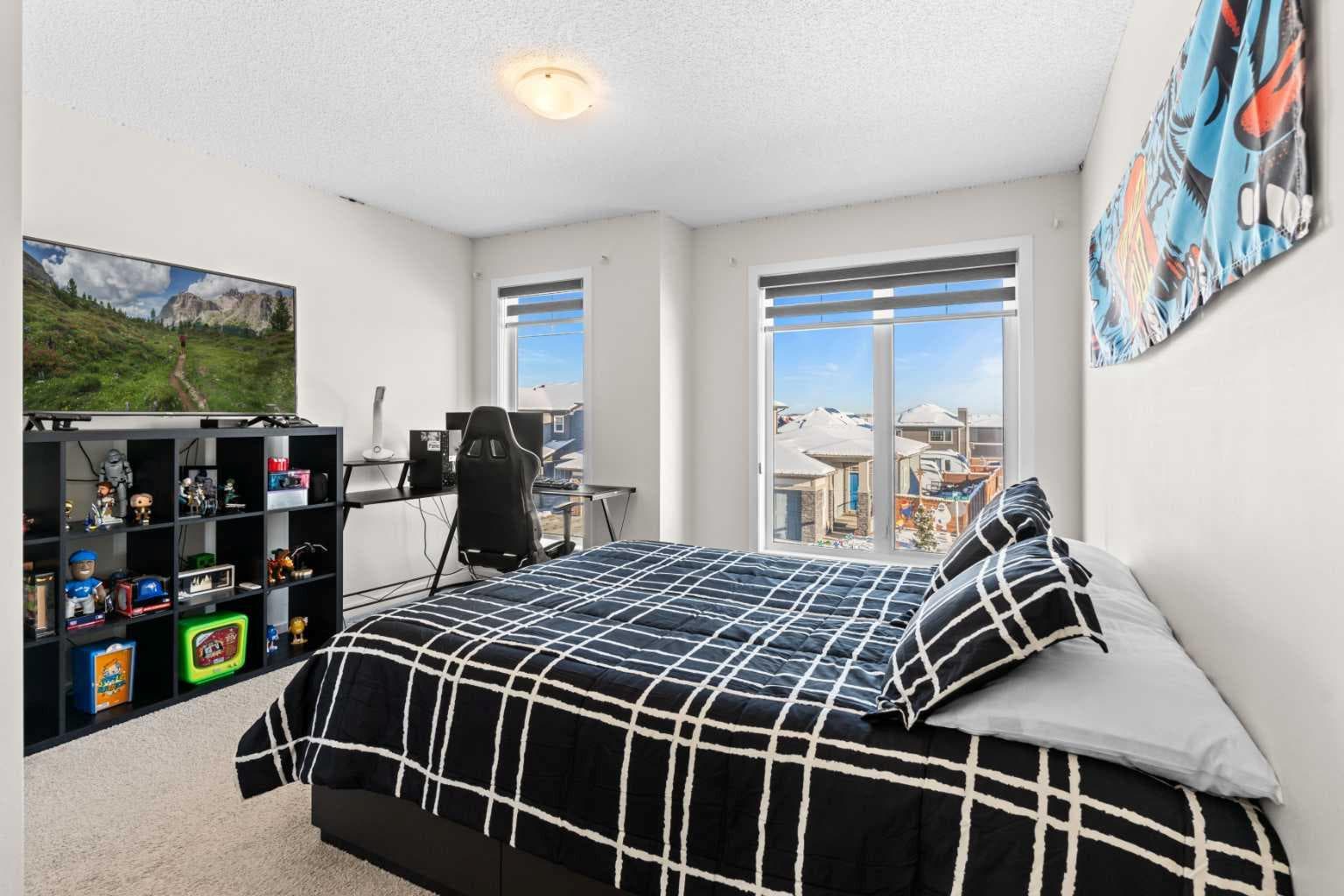 492 Chinook Gate Square SW