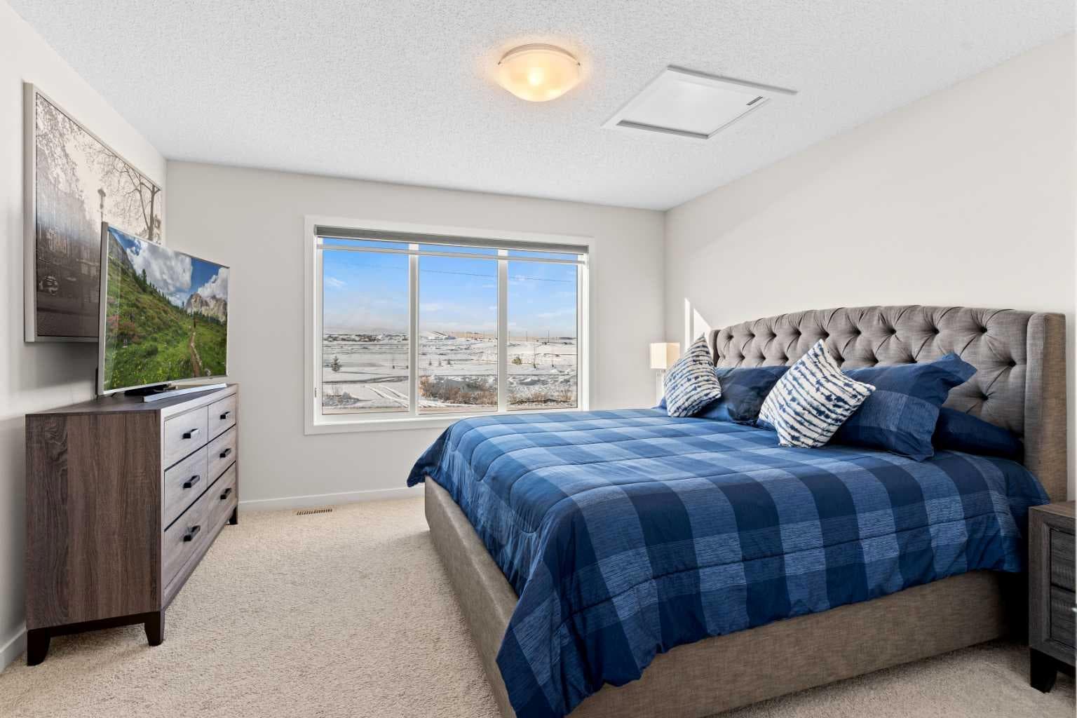 492 Chinook Gate Square SW