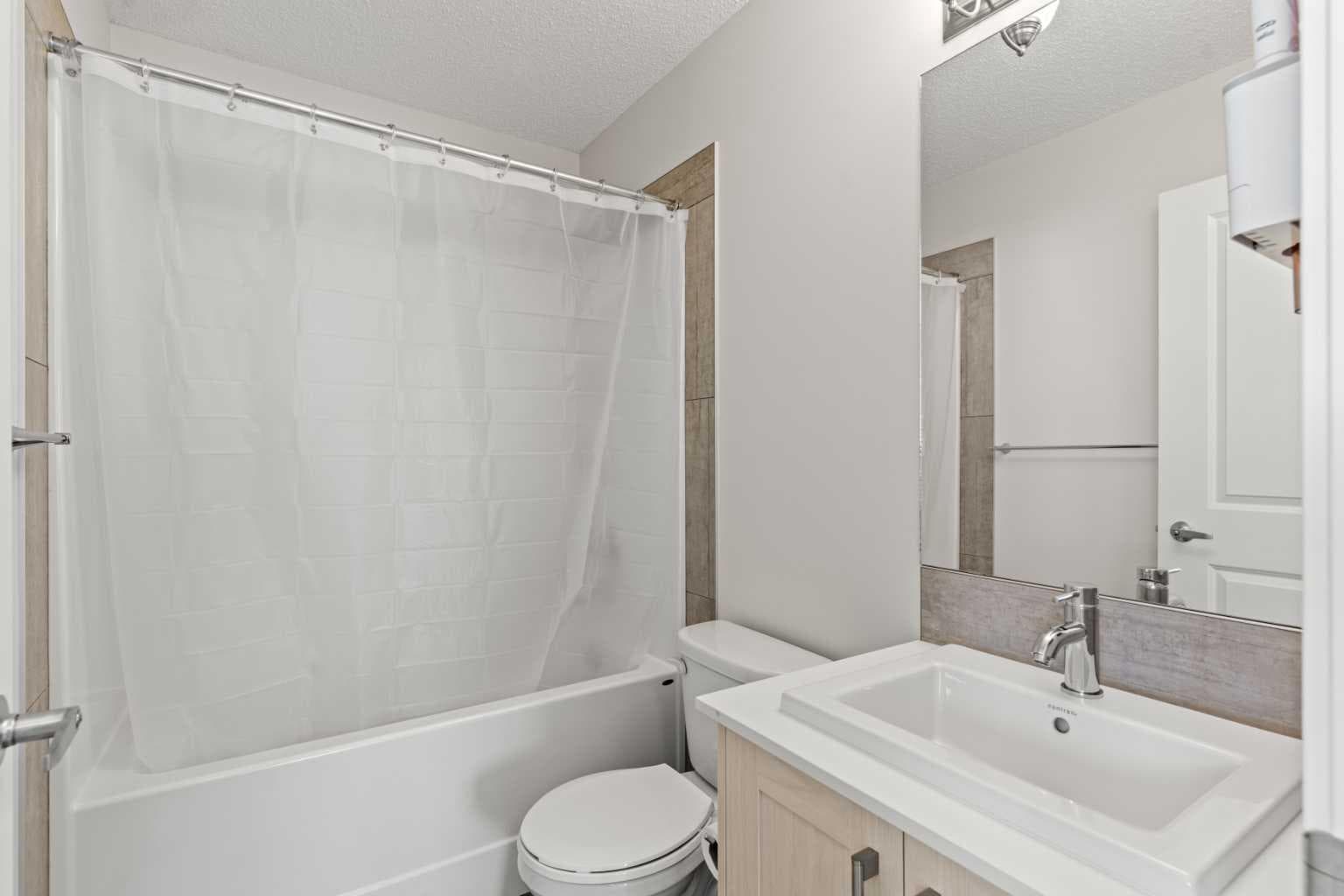 492 Chinook Gate Square SW