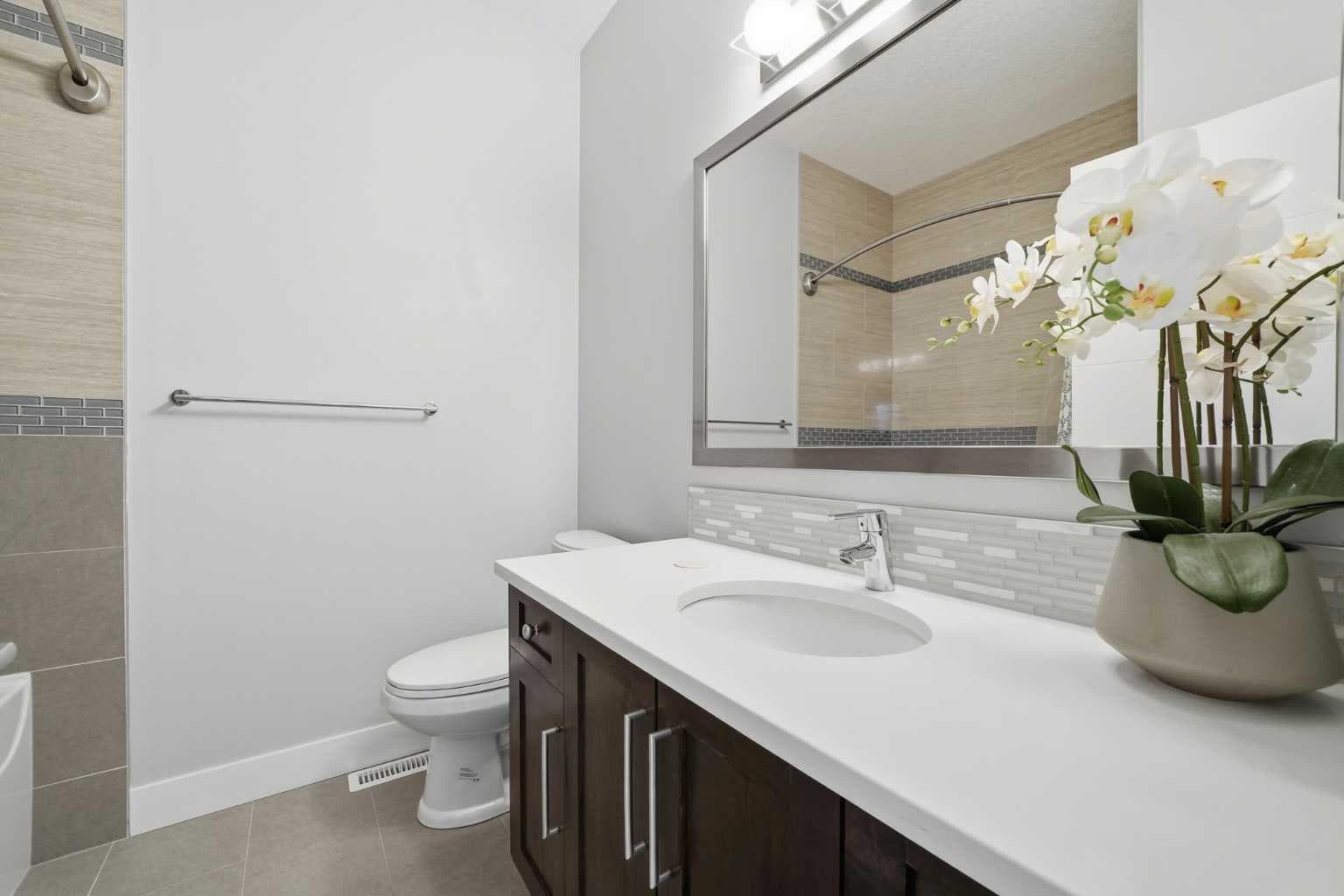 2018 37 Street SW