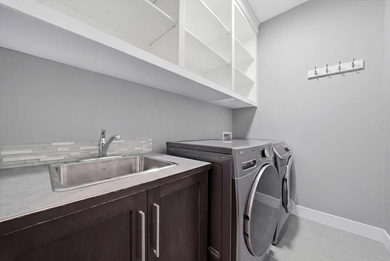 2018 37 Street SW