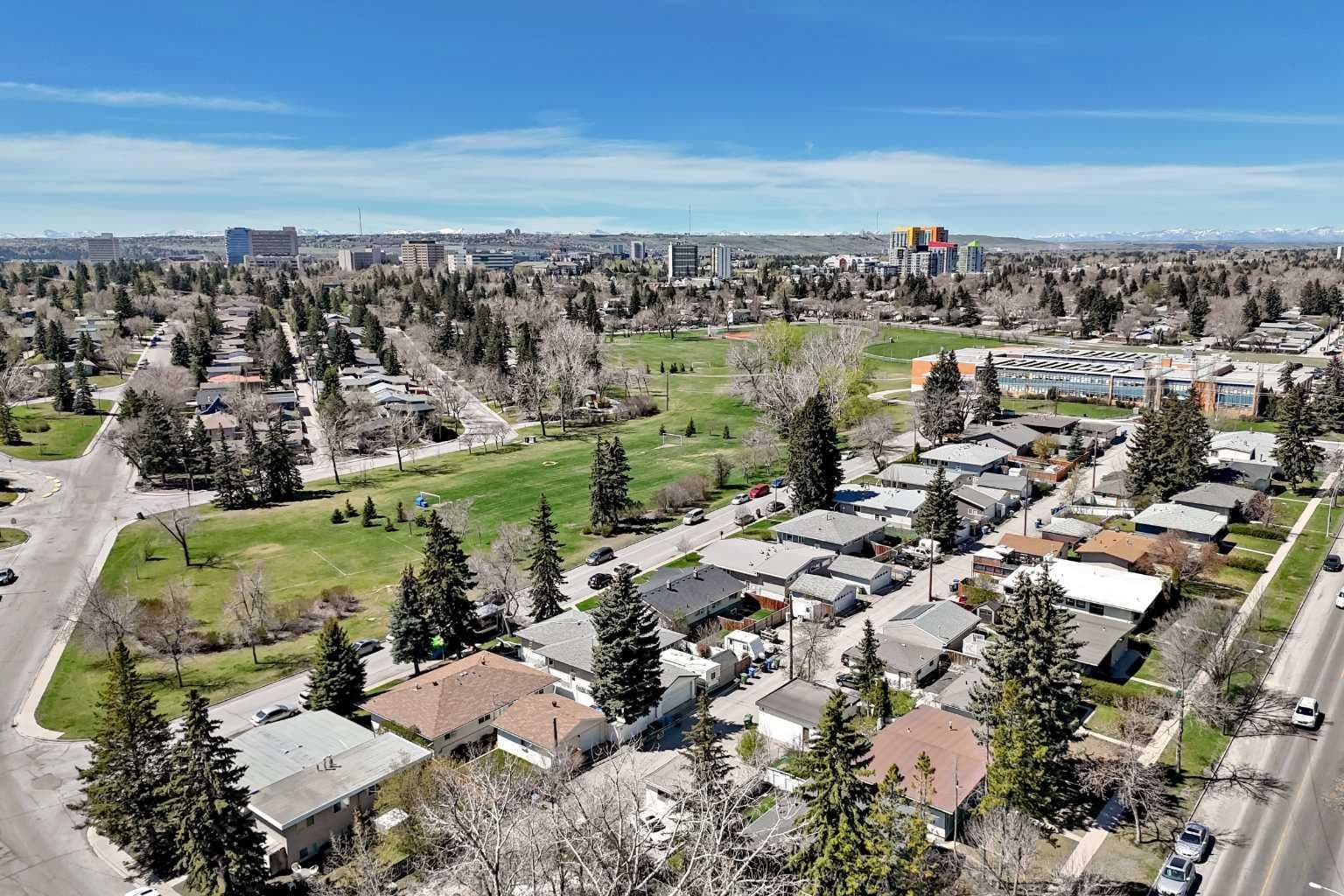 29 Chisholm Crescent NW