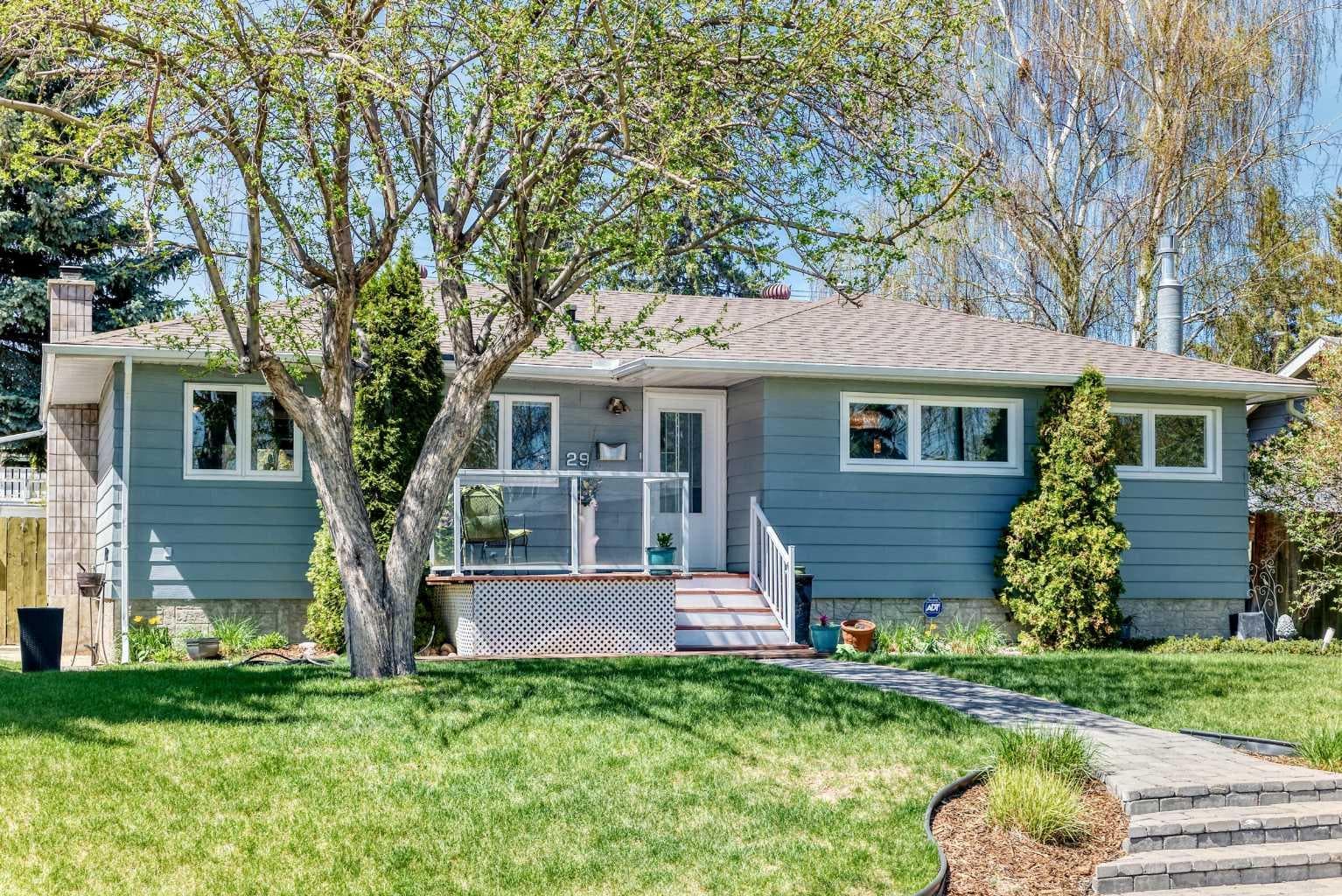 29 Chisholm Crescent NW