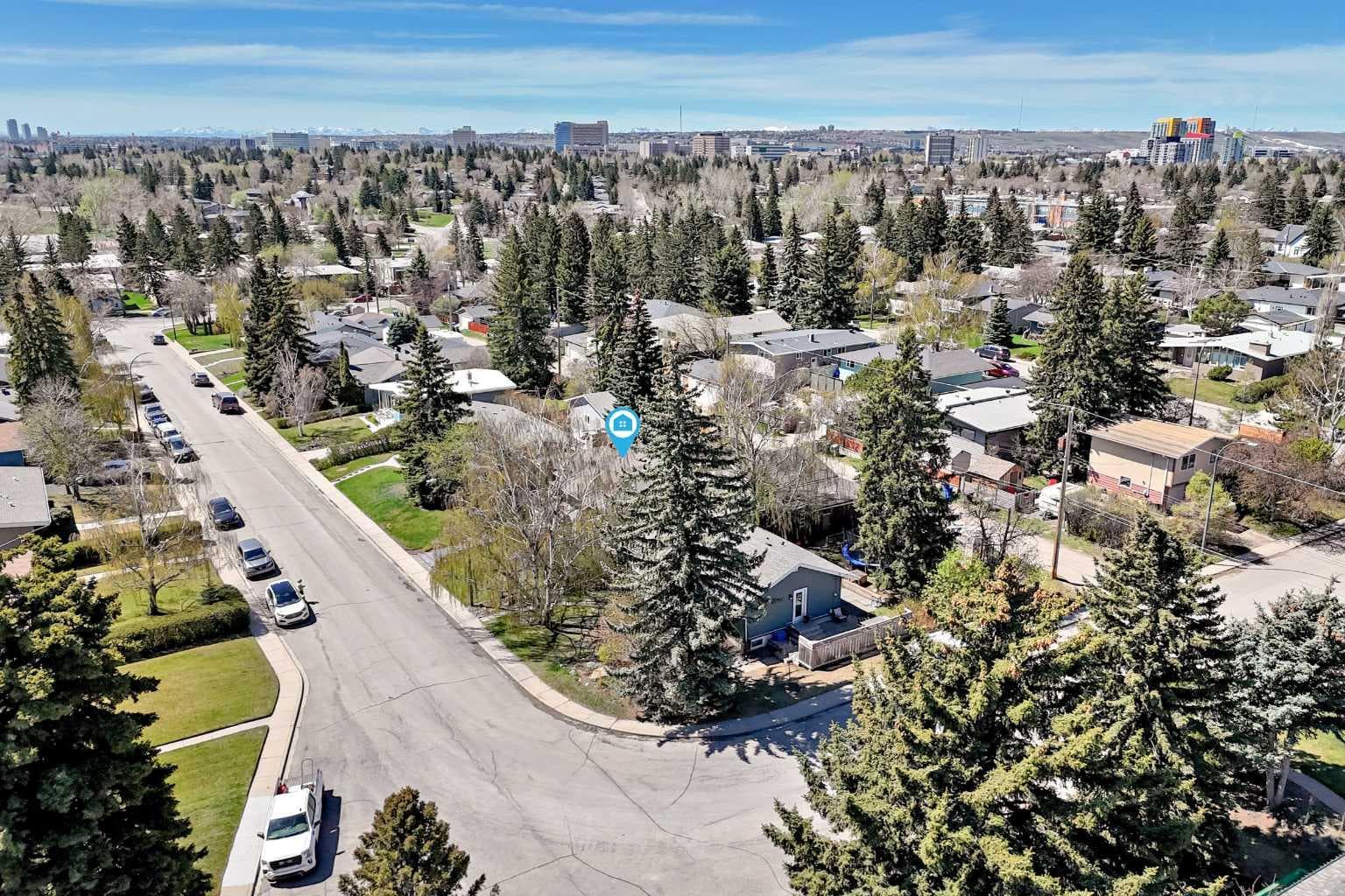 29 Chisholm Crescent NW
