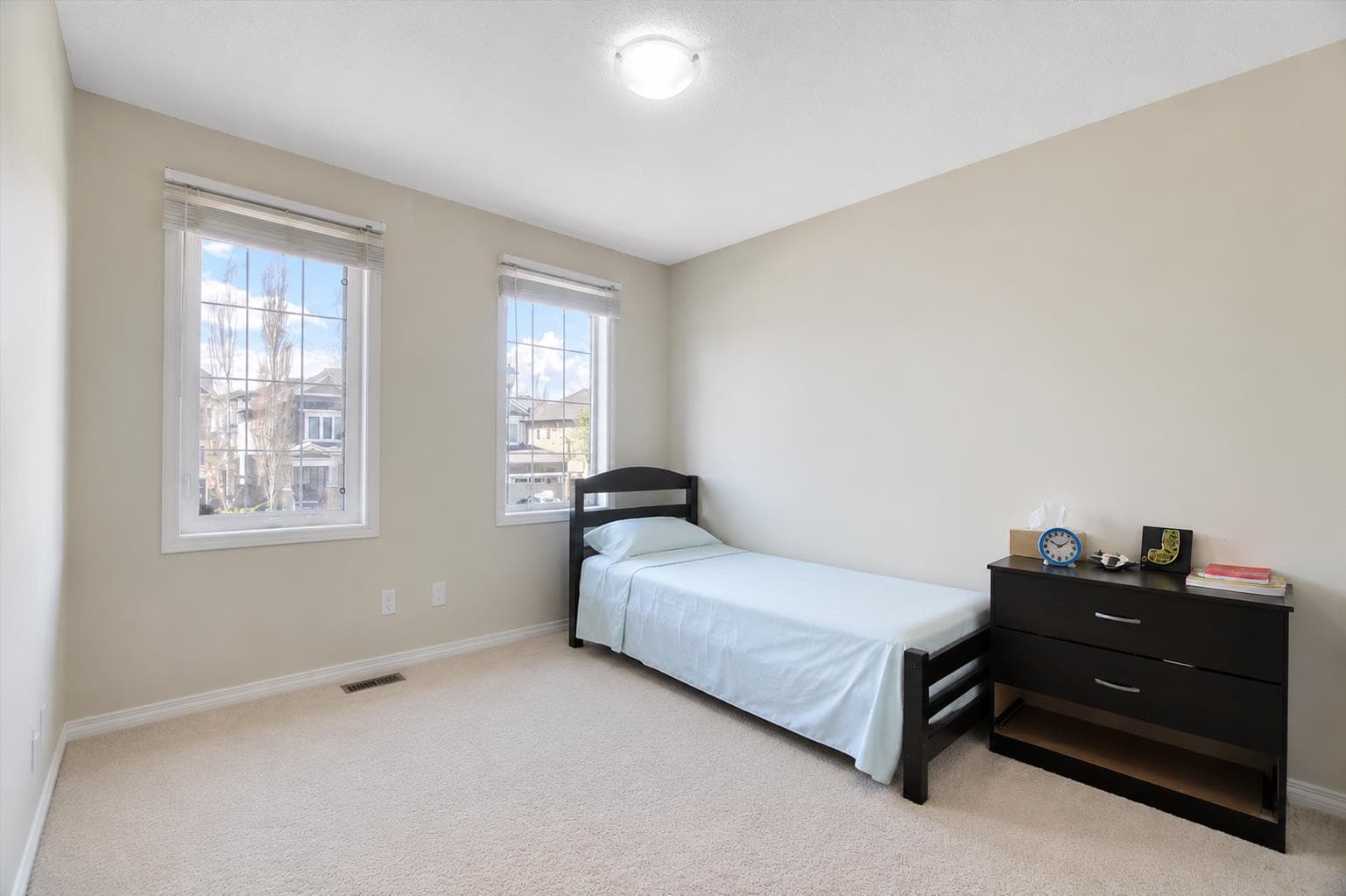 145 Viewpointe Terrace 