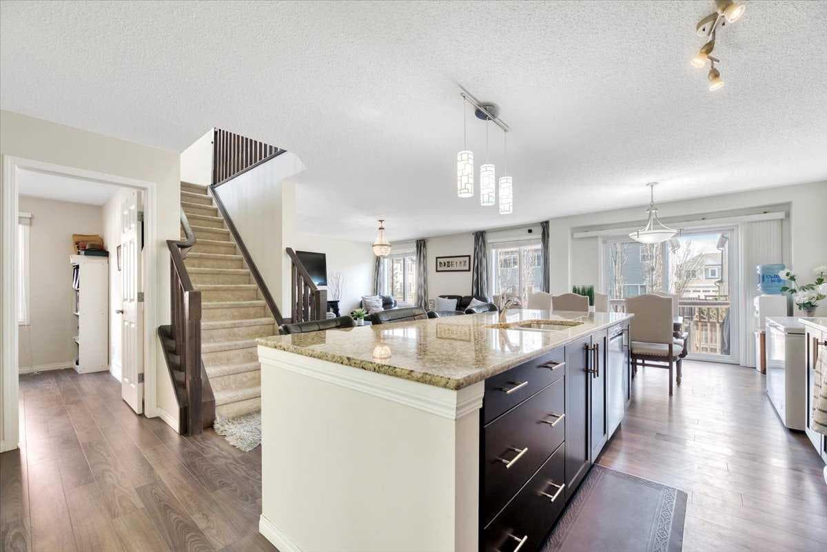 145 Viewpointe Terrace 