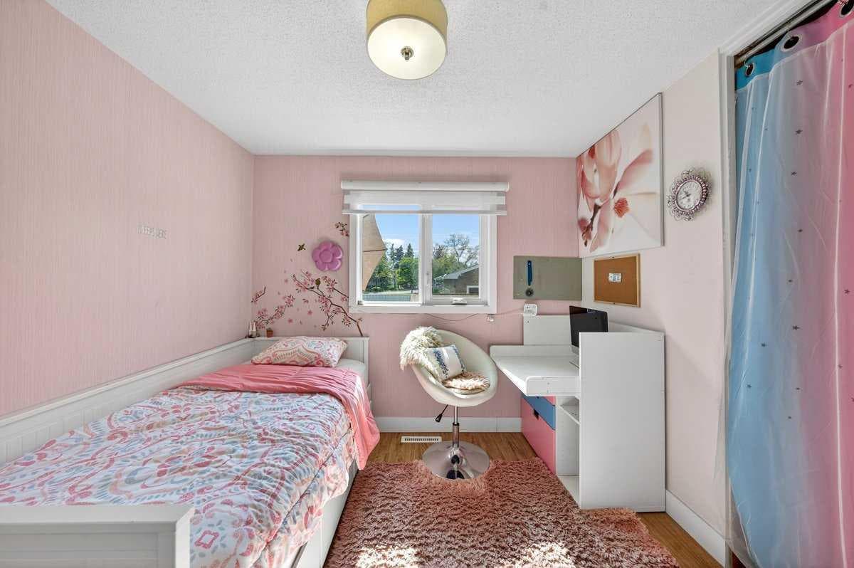 227 Martell Road NE