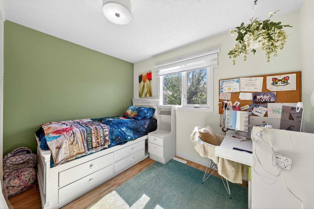 227 Martell Road NE
