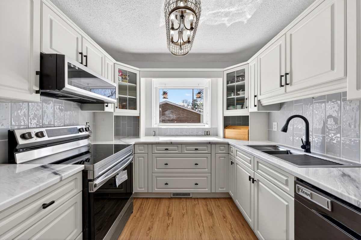 227 Martell Road NE