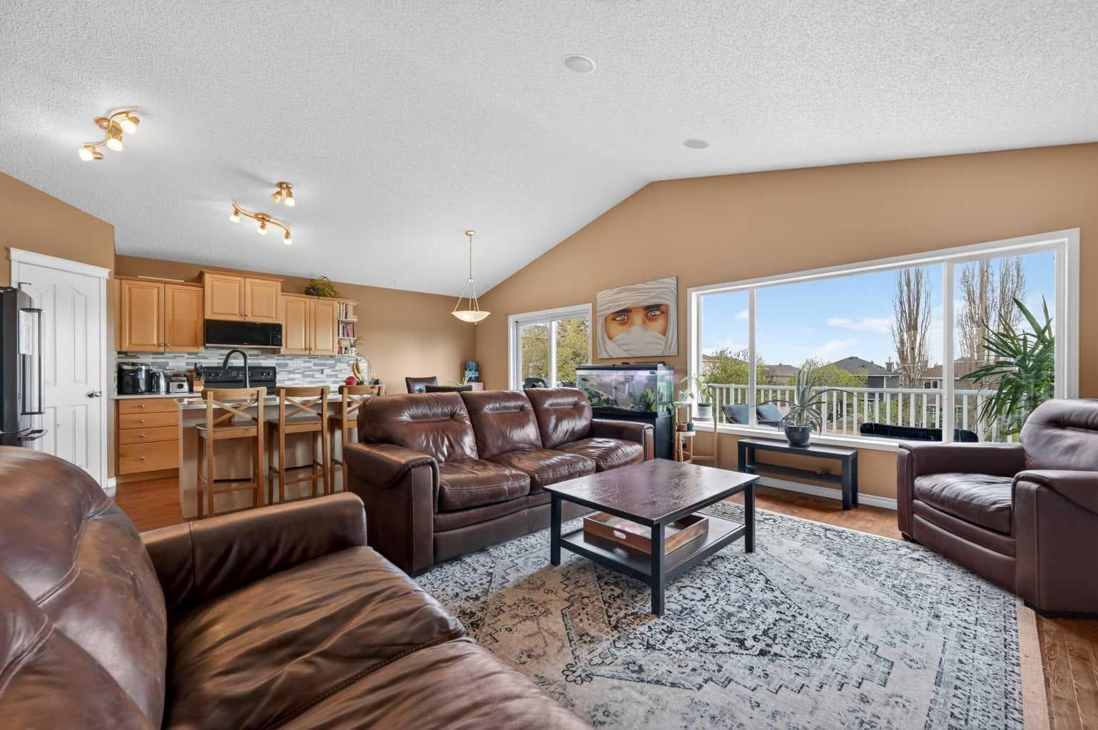 44 Bridlepost Green SW