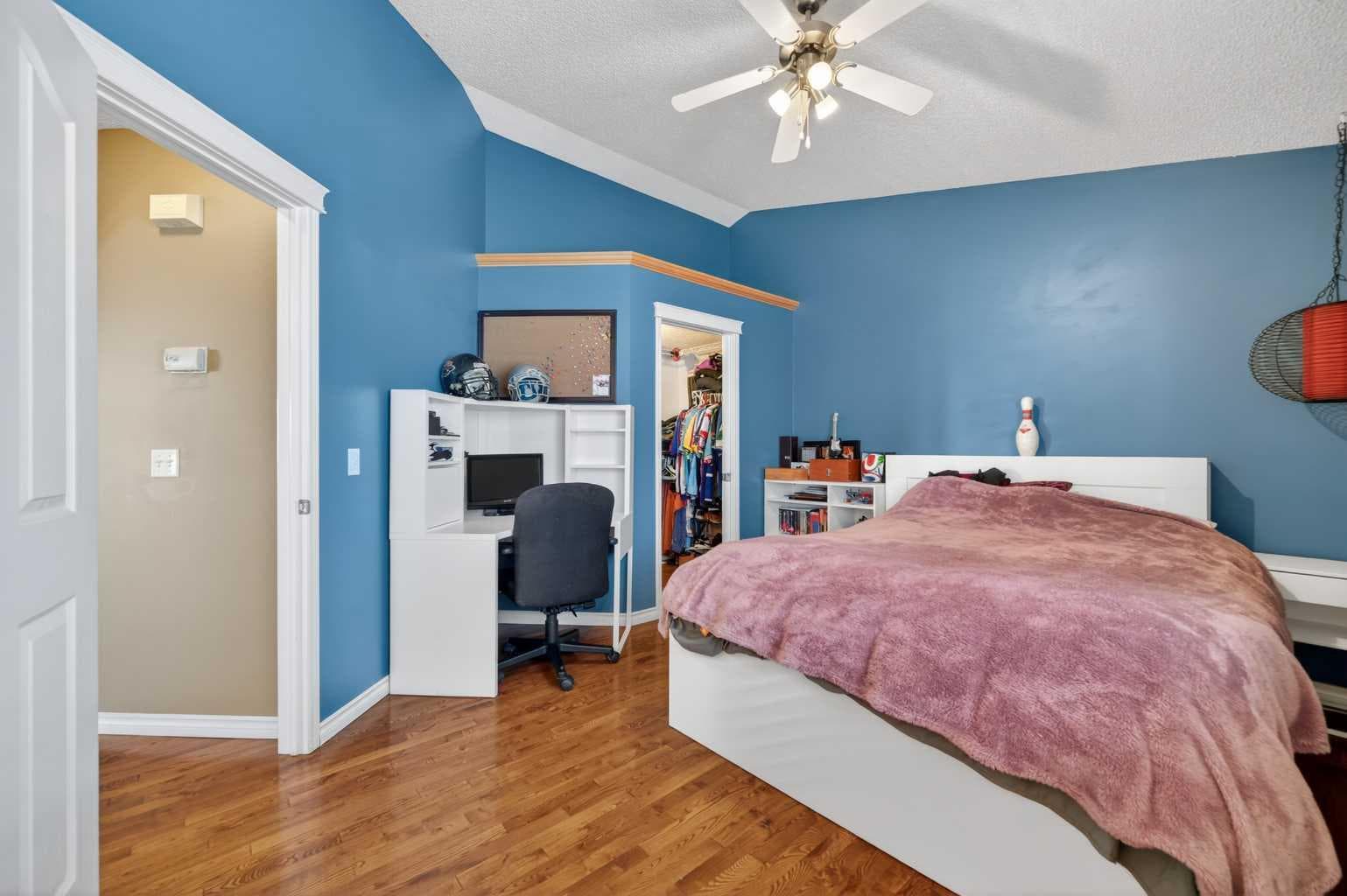 44 Bridlepost Green SW