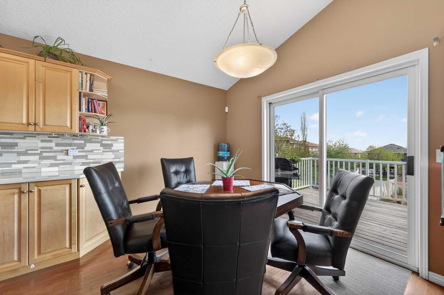 44 Bridlepost Green SW