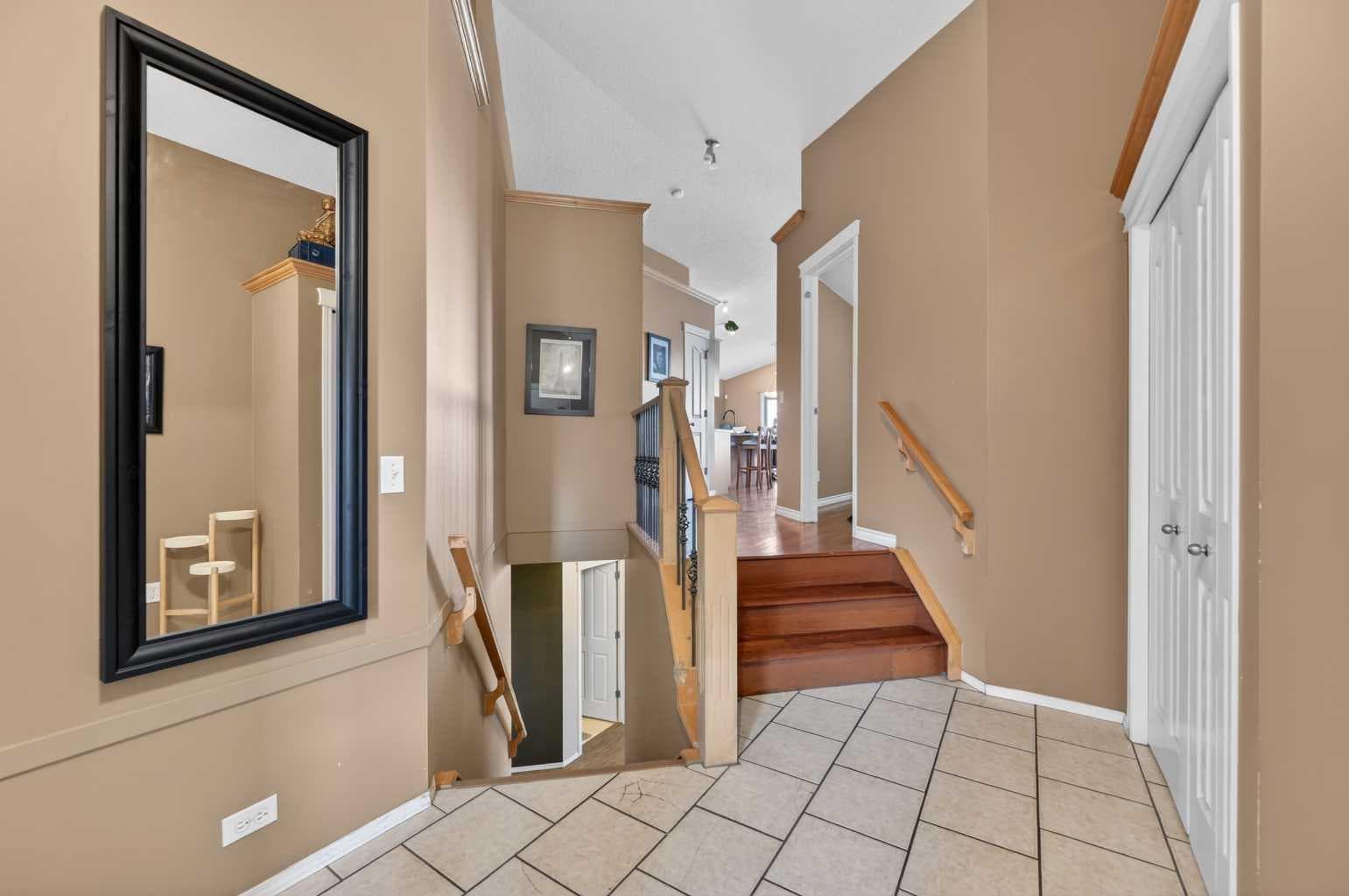 44 Bridlepost Green SW