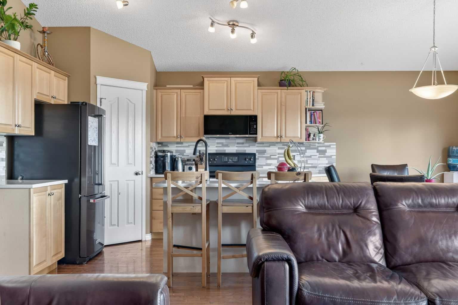 44 Bridlepost Green SW