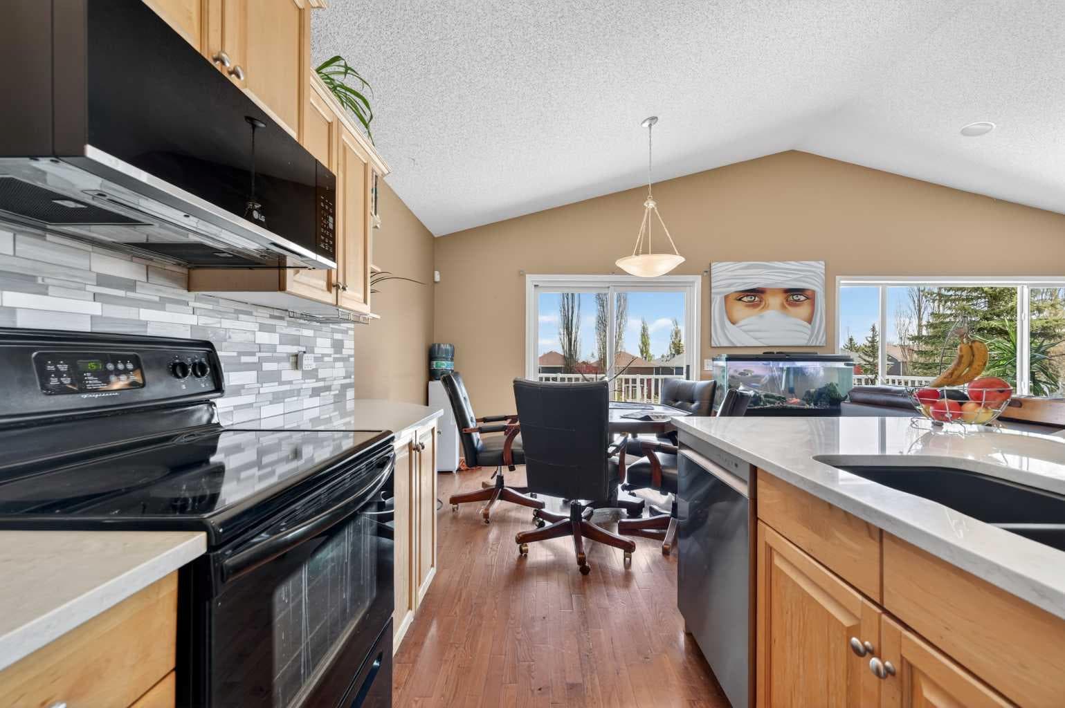 44 Bridlepost Green SW