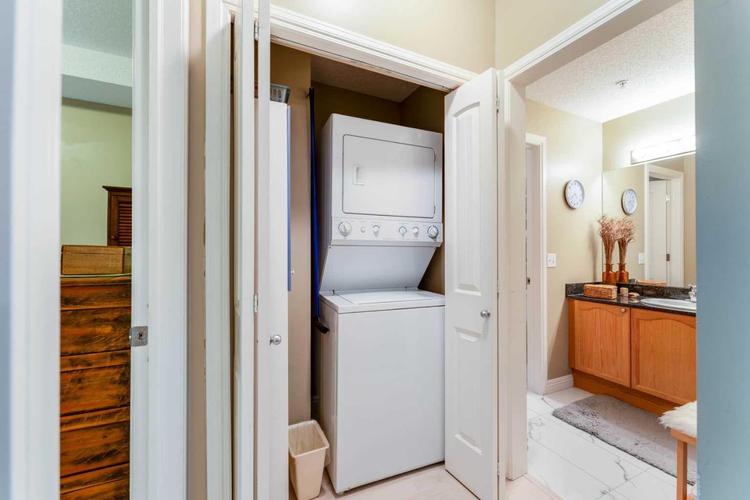 206, 8 Prestwick Pond Terrace SE
