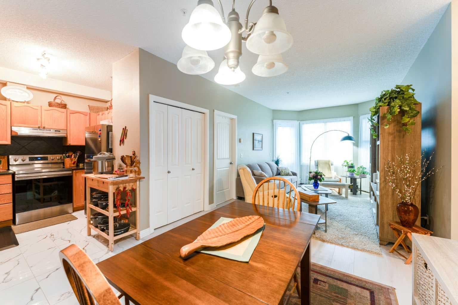 206, 8 Prestwick Pond Terrace SE