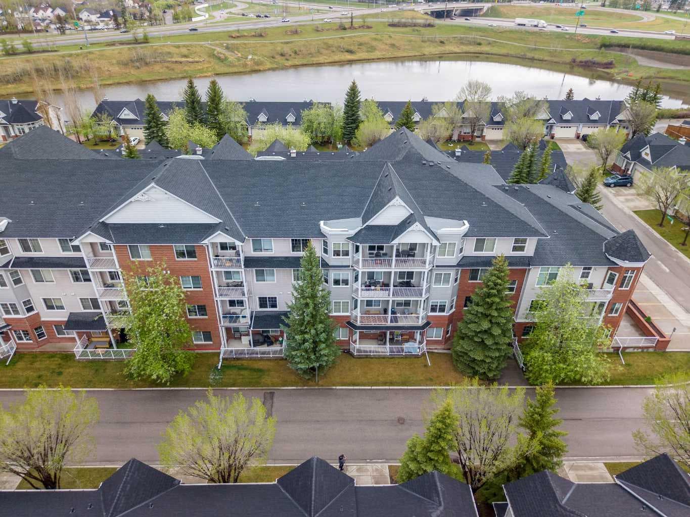 206, 8 Prestwick Pond Terrace SE